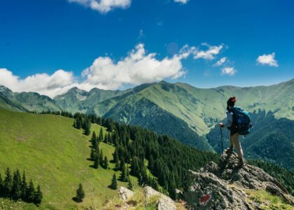 Comment allier passion du voyage et rédaction académique grâce à une correction livre efficace